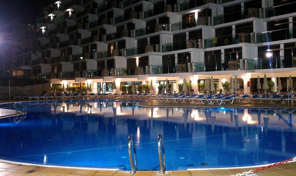 Grupotel Revoli Пуерто Рико Екстериор снимка